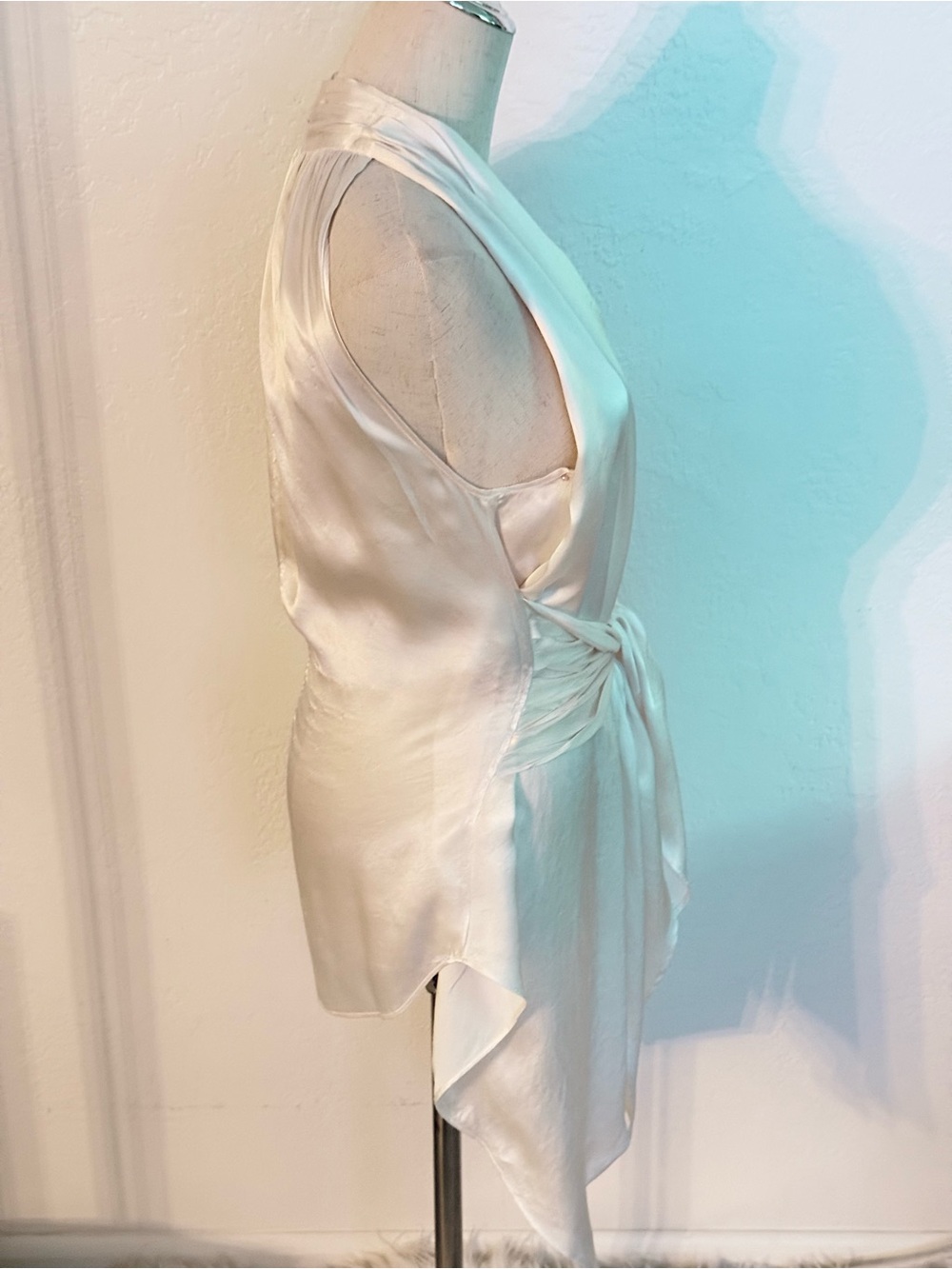 Elizabeth and James 100% Silk Satin Halter Wrap Blouse Cream/Off-Wht M Romantic - Picture 7 of 12